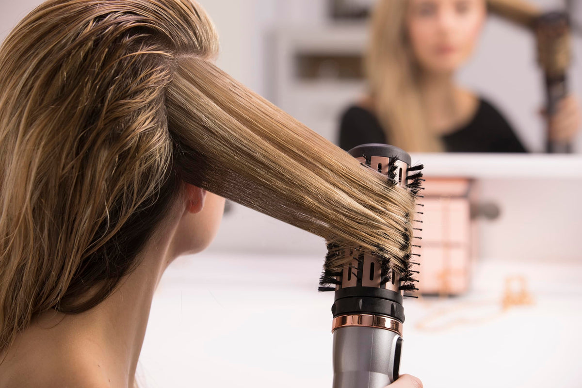 Remington Hair Dryer Brush Keratin Protect (Rotary, 1000 Watt, Enriched With Keratin And Almond Oil For Strong & Healthy Hair, Ceramic Coating, Coolshot) Hot Air Brush AS8811