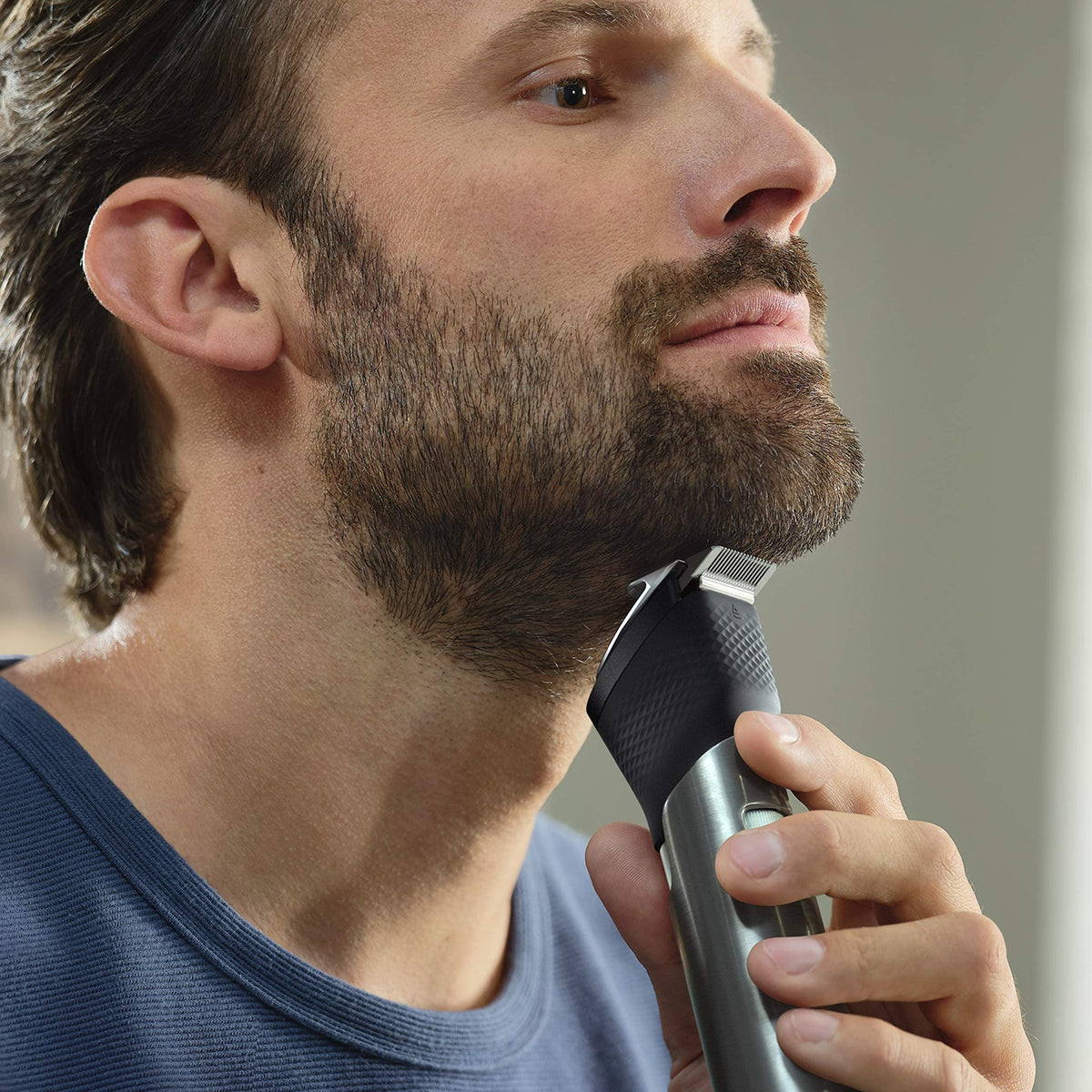 Philips Beard Trimmer Series 9000 Prestige with SteelPrecision Technology, 3-Stage Battery Display, Up to 120 Minutes Runtime / 1 Hour Charge, Model BT9810/15
